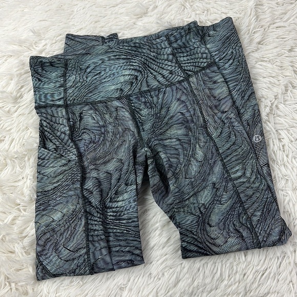 Lululemon Fast and Free Tight 25" *Non-Reflective Nulux Dimensional Icing Blue - Picture 1 of 7